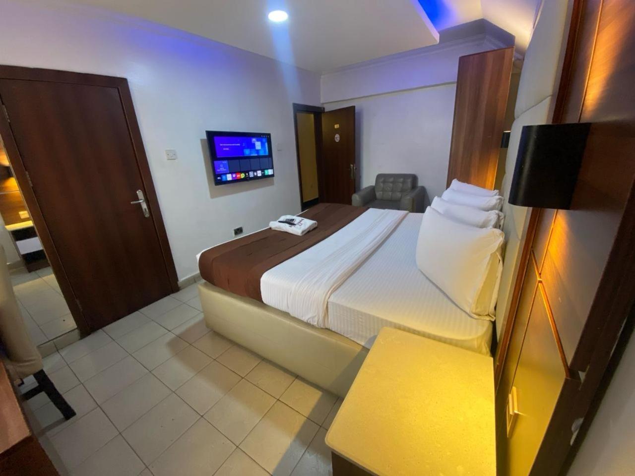 Presken Hotel And Resorts Mojidi Ikeja Exterior photo